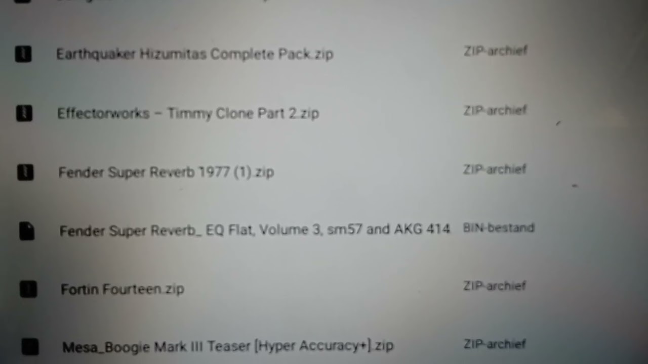 You must extract  your zip file to bin file for SnapTone downloaden 😃
