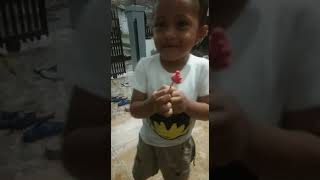 Rafa Nyanyi Lagu Tiara