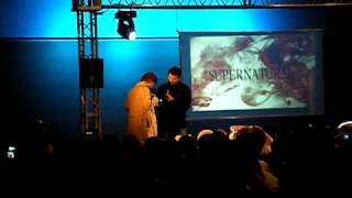 1- Misha ties the knot of the girl dressed like Cass.AVI