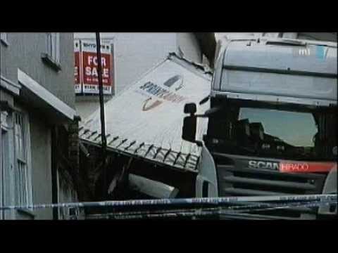 Videó: Az autóriasztó felszerelése a teherautóba: 10 lépés (képekkel)