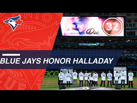 Blue Jays remember Roy Halladay on Opening Day