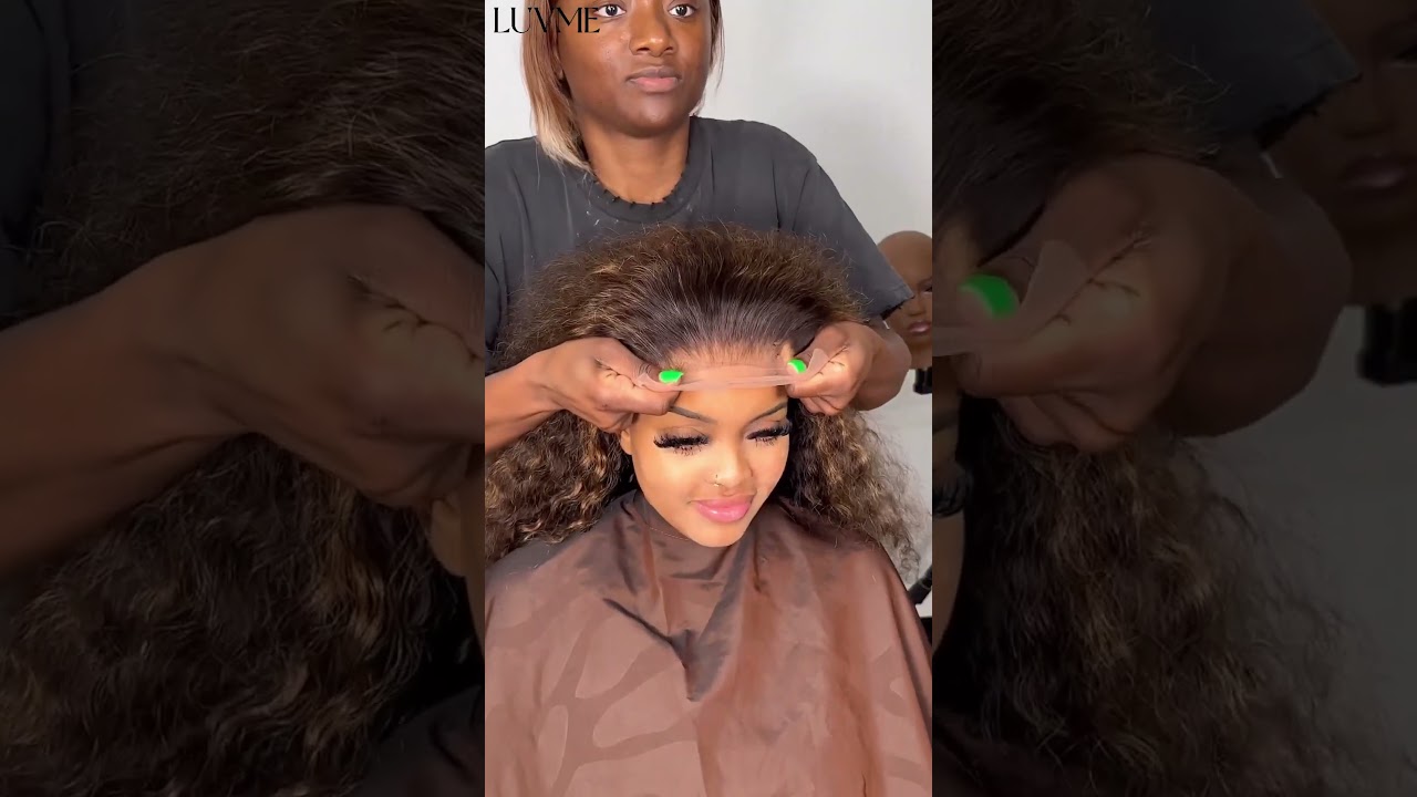 The Brown Highlights Funmi Curly wig has entered the chat🔥 