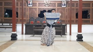 Beksan Golek Surung Dayung - Ferdika Ananda Cristiansyah ( Universitas Negeri Semarang - UNNES )