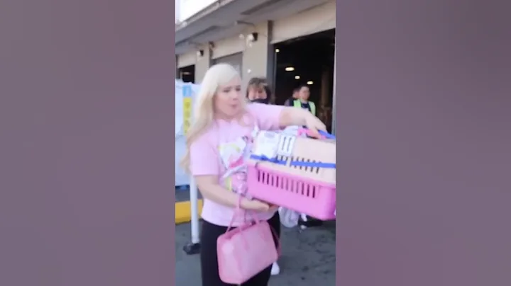 MACKENZIE'S FIRST DAY WITH MALIBU  🐶 #SHORTS