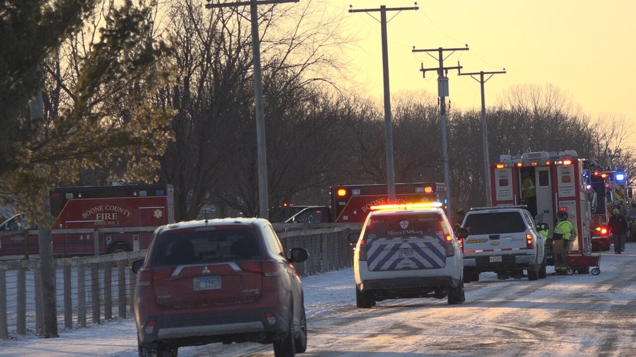 Family displaced after Sunday afternoon fire in Garden Prairie - YouTube