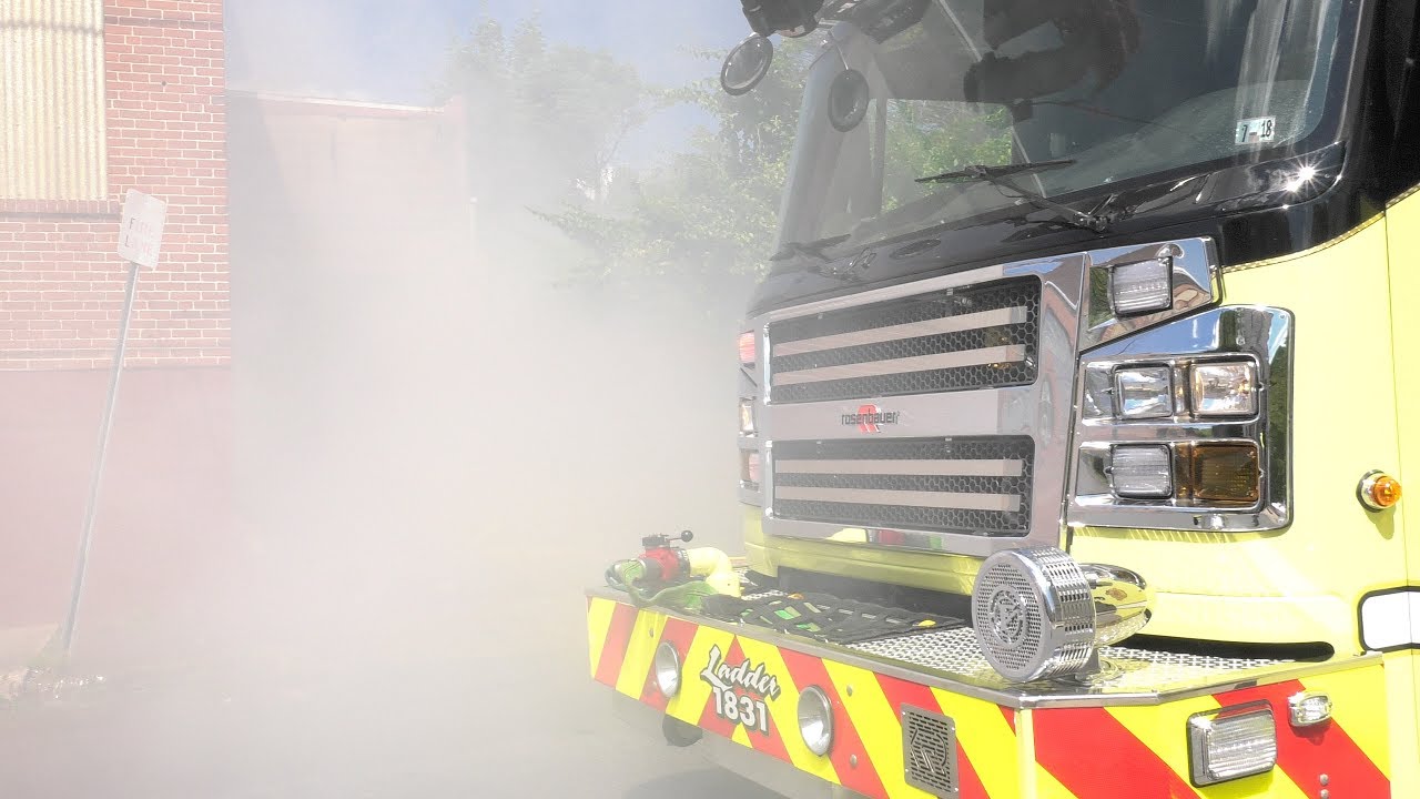 PRE-ARRIVAL VIDEO:  Firefighters stretch into old factory, North Catasauqua, PA 06/01/17