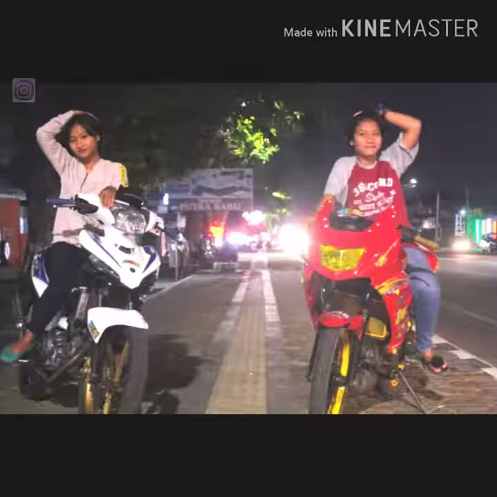 Story wa'Kowe lungo pas aku sayang Sayange'