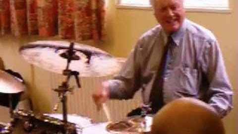 Jim Chapin teaching the Moeller Technique in a Masterclass in 2004