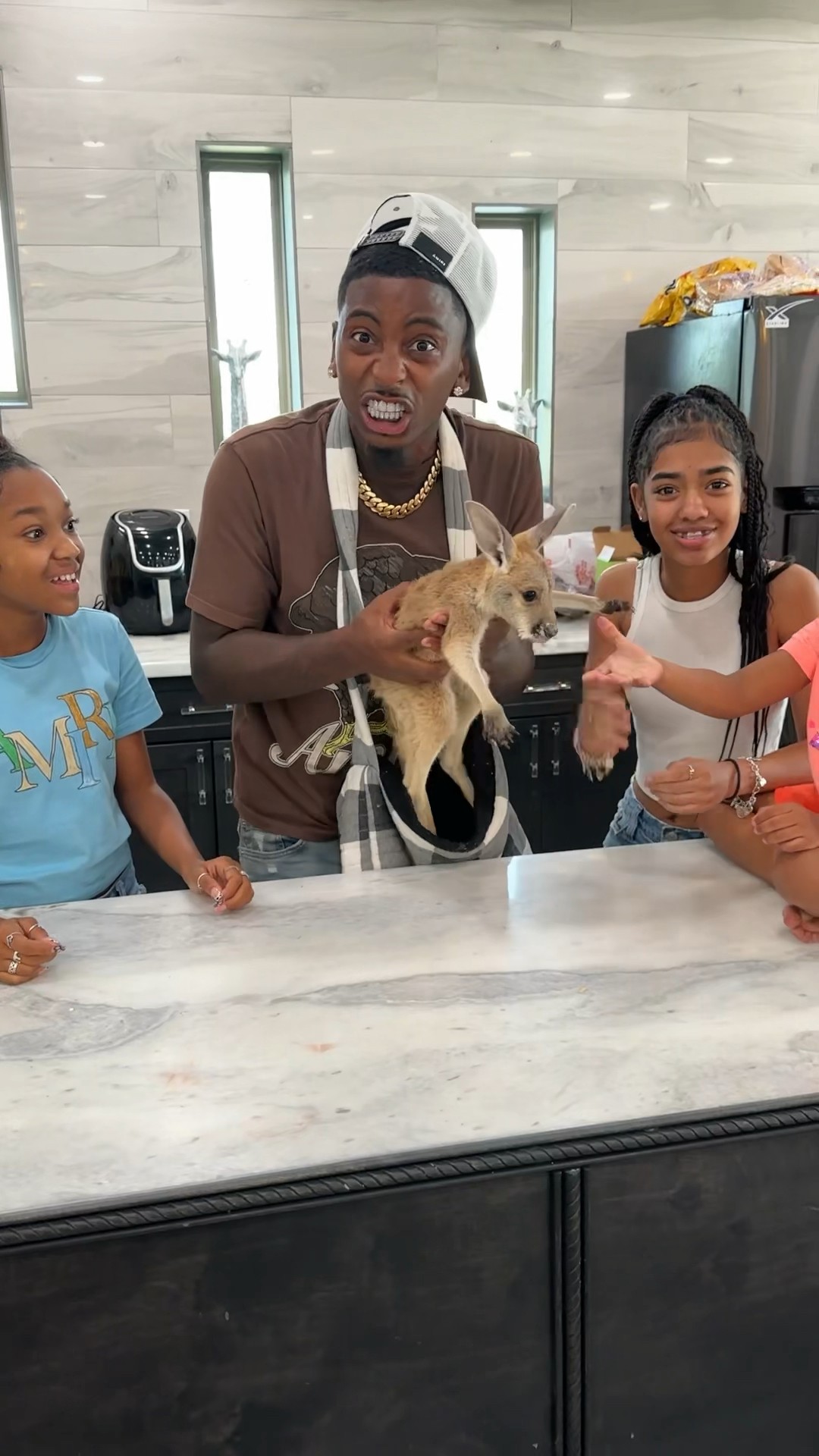 Dad surprised kids with a pet kangaroo #shorts
