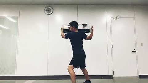 Aqua-bag chop (split stance)