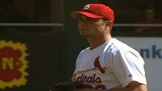 2000 NLDS Gm1: Rick Ankiel throws five wild pitches in Game 1 of the NLDS screenshot 5
