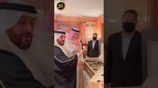 رجل الأعمال أحمد العبيكان يقدم هدية ثمينة للأمير بندر بن سلطان