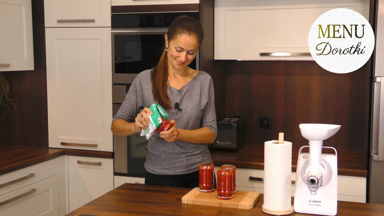 Doskonały przecier pomidorowy. Domowe przetwory to smaki lata zamknięte w słoiku. MENU Dorotki.