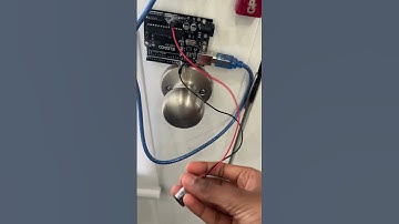 Basic security system with tape and uno R3 (from the inside)