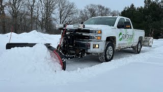 THIS SNOW PLOW ONLY DOES ONE THING RIGHT!! | NOT MY FAVORITE |