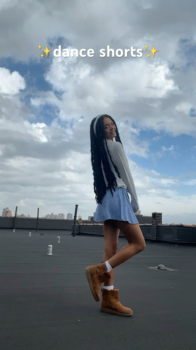 With the power of spandex nobody’s seeing nothing they’re not supposed to🥰 #shorts #fashion