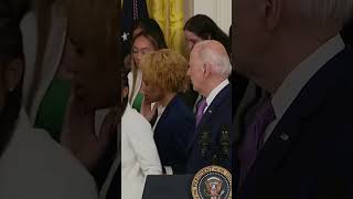 LSU Women's Basketball Player Collapses During White House Visit screenshot 2