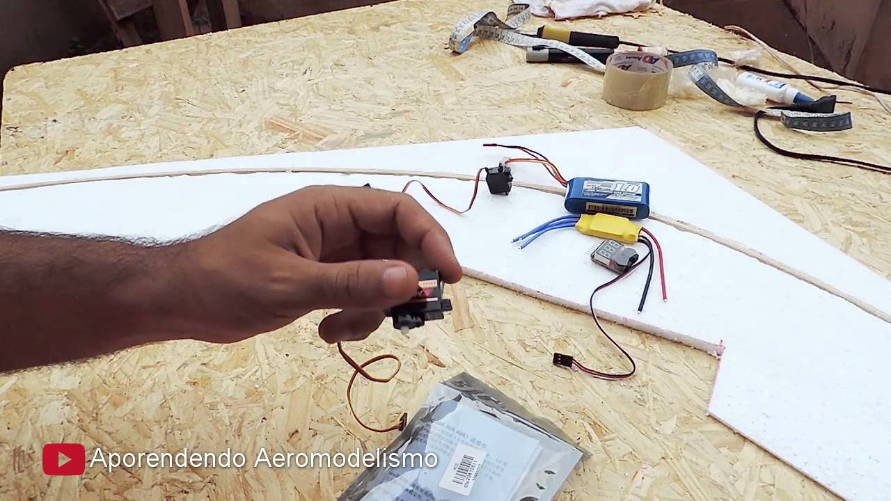 Como fazer um Aviãozinho com Controle Playstation 2 e Arduino que voa de  verdade - Projeto Aeroino 