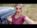девушки ищут металл
