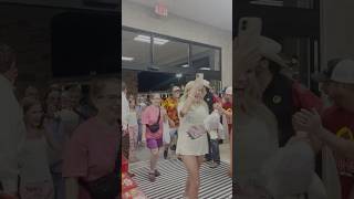 Buc-ee’s fans crowd Benton store for 6 a.m. opening