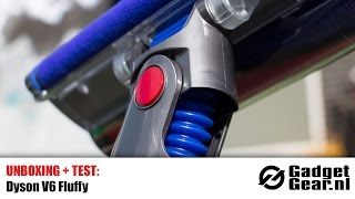 Unboxing: Dyson V6 Fluffy - YouTube