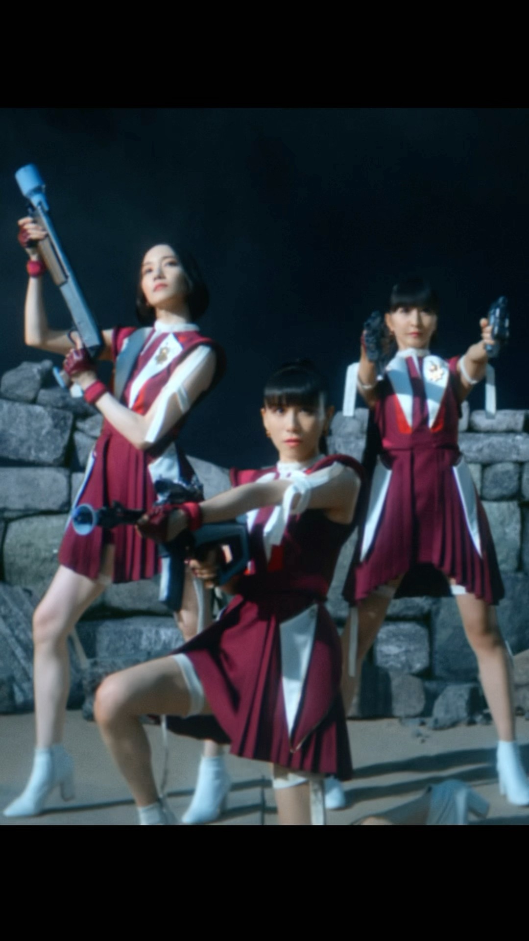 Perfume『巡ループ』 - YouTube