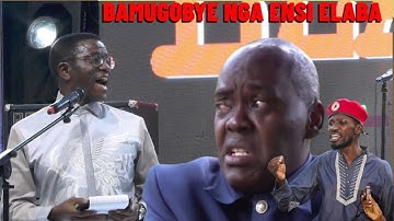 SEGONA BOBI WINE WORDT UIT MENGO VERZET TERWIJL DE WERELD HET HOORT