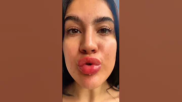 Mouth Spit Kiss Shorts Video 