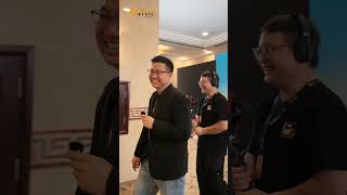 CHỦ NHẬT “KHÔNG BÌNH THƯỜNG” CỦA TEAM ENTER MEDIA