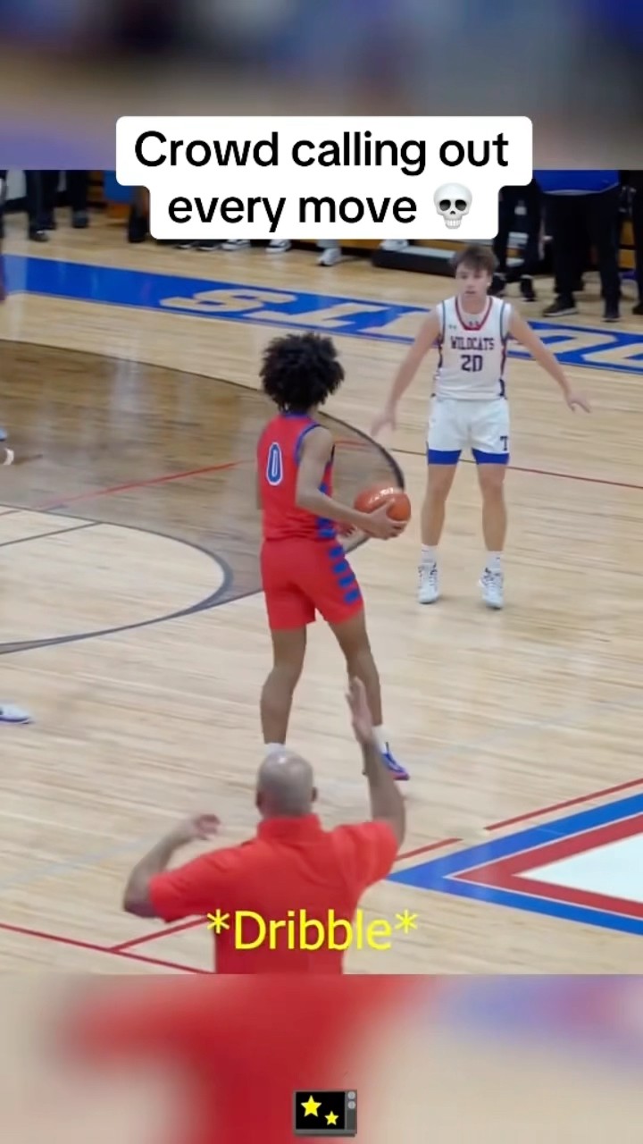 High school basketball at its best ??