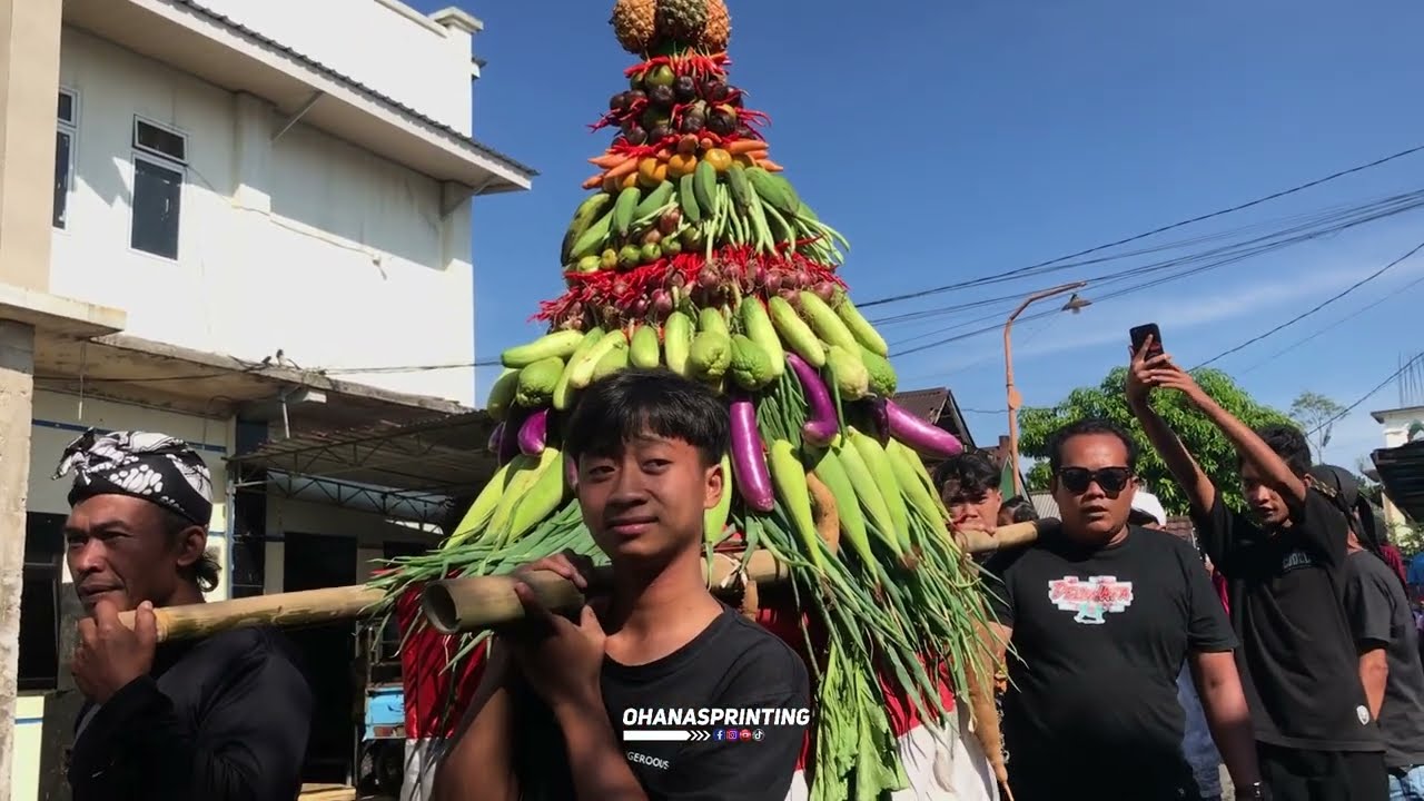 Kirab budaya merti dusun Desa Ngroto Reban Batang