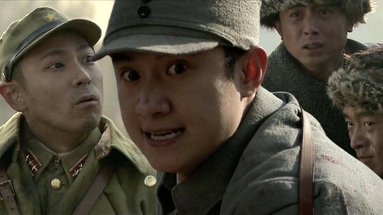 日軍大佐剛舉起屠刀要砍村民，小夥突然出現，下秒橫掃千軍！⚔️ 抗日 Kung Fu #抗日 #電影 #功夫