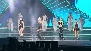 BLACKPINK - PRETTY SAVAGE - SF (1st Row Fancam)