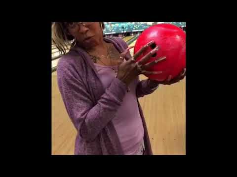 Can You Bowl With Acrylic Nails? 
