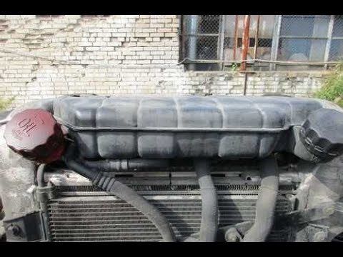 Cнятие бачка охлаждающей жидкости Daf 105