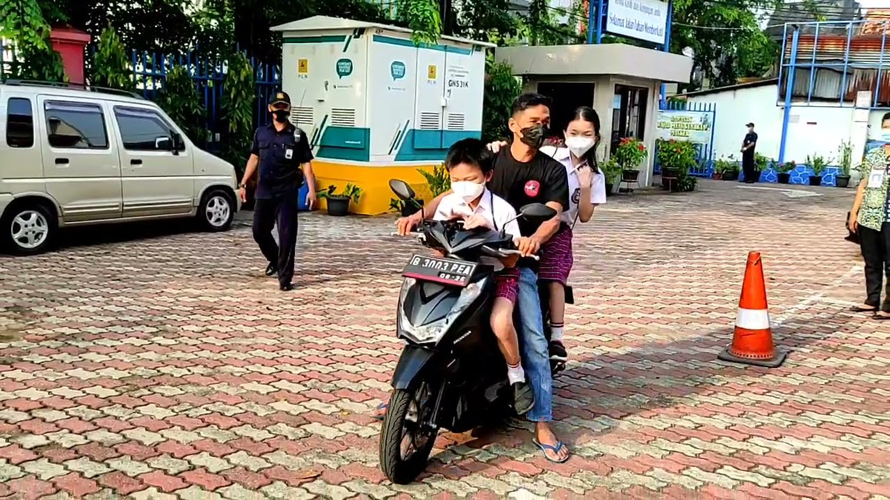 Hari I PTM terbatas SD Budi Mulia Mangga Besar