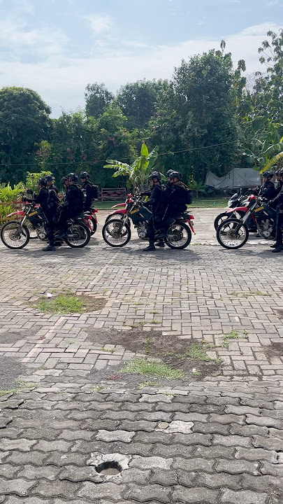 Persiapan Patroli Polisi Brimob
