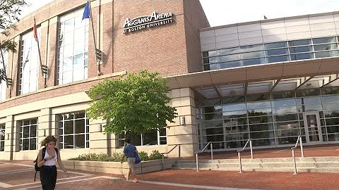 Some students feel squeeze of Agganis Arena no lon...
