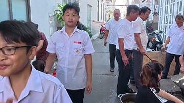 Ban CARITAS. GX. KẺ SẶT. Phát Cơm Cho Các Bệnh Nhân. Tại Dòng Trợ Thế GIOAN THIÊN CHÚA. 14. 12. 2025