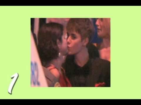 Justin Bieber Kissing Selena Gomez At 2011 Vanity ...