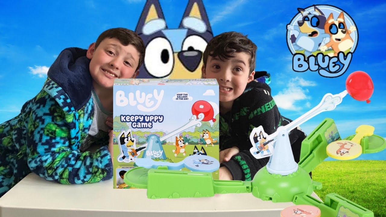 Playing BLUEY KEEPY UPPY Board Game - REAL GAMEPLAY - Moose Toys Games