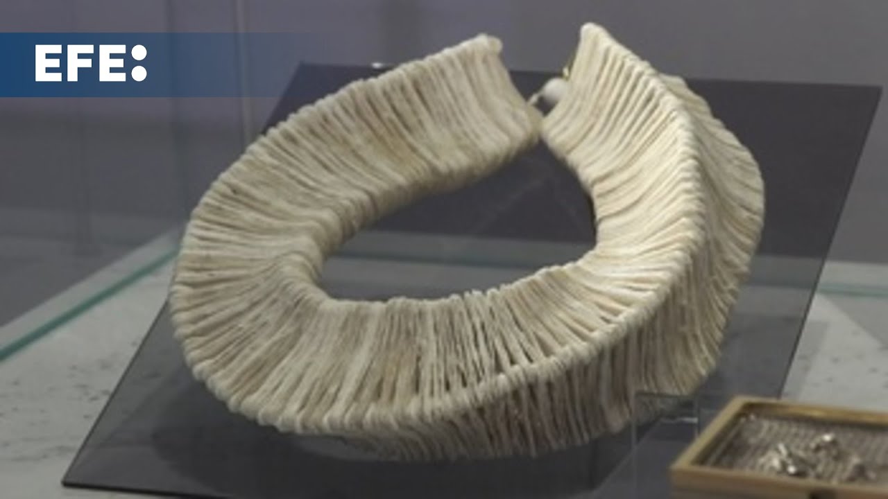 Joyeria tradicional y contemporánea dialogan en 'Escultura tímida'