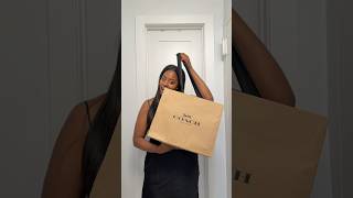 One of the best gifts! @coach #coachbag #purse #pocketbook #gradgift