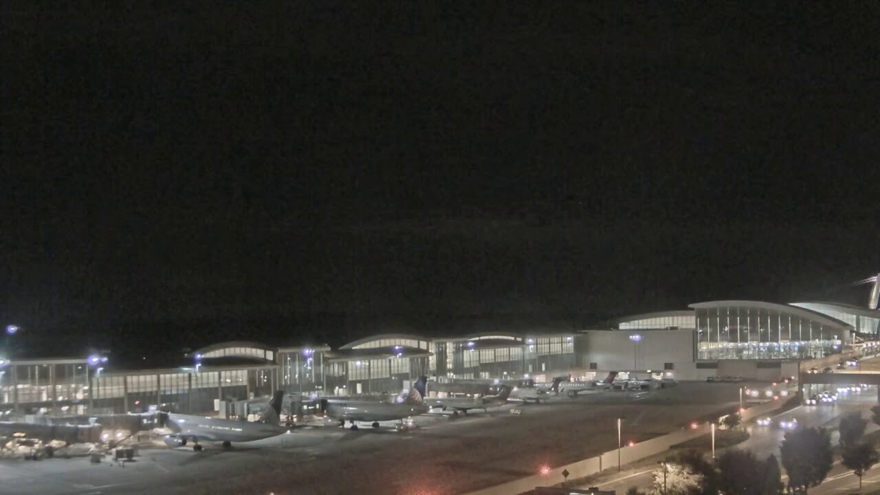 American Airlines Boeing 777-200(ER) [N790AN] takeoff from RDU