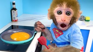 Baby Monkey BonBon Frying Egg and Eat with Cute Puppy in the Garden - BonBon Farm