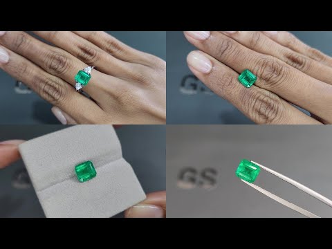 Emerald Vivid green octagon cut 2.11 carats, Colombia Video  № 1