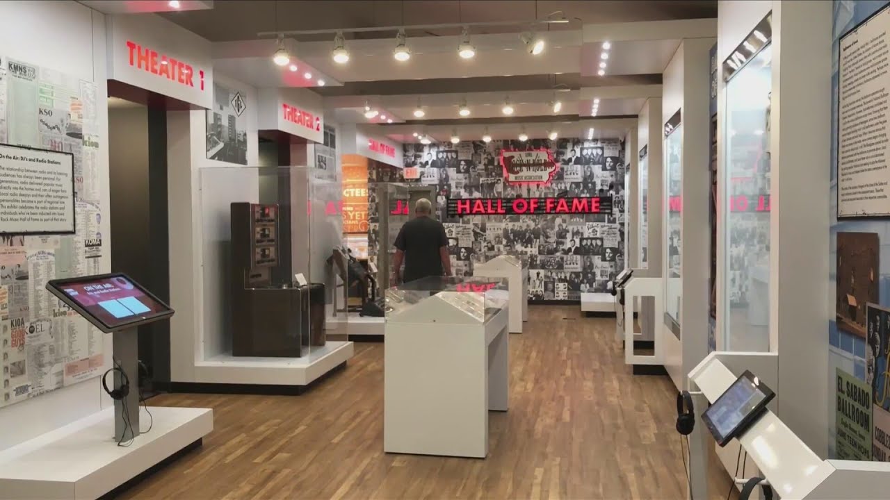 Arnolds Park rollercoaster / Iowa Rock 'n Roll hall of fame new inductees