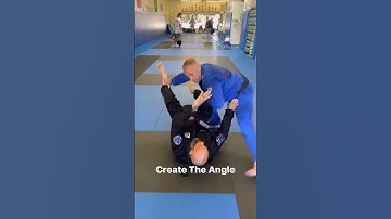 Easiest Way to Pass a Flexible Guard #bjj #bjjvideos #bjjtechnique #brazilianjiujitsu #jiujitsulife
