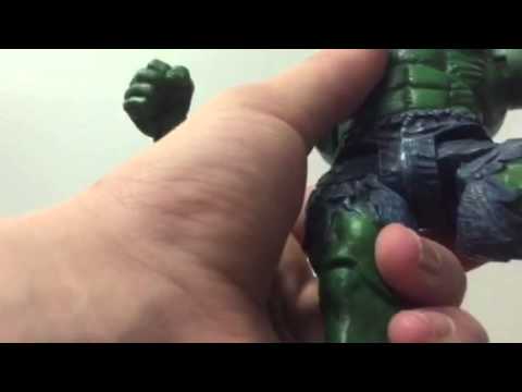 2003-leaping-hulk-figure-review
