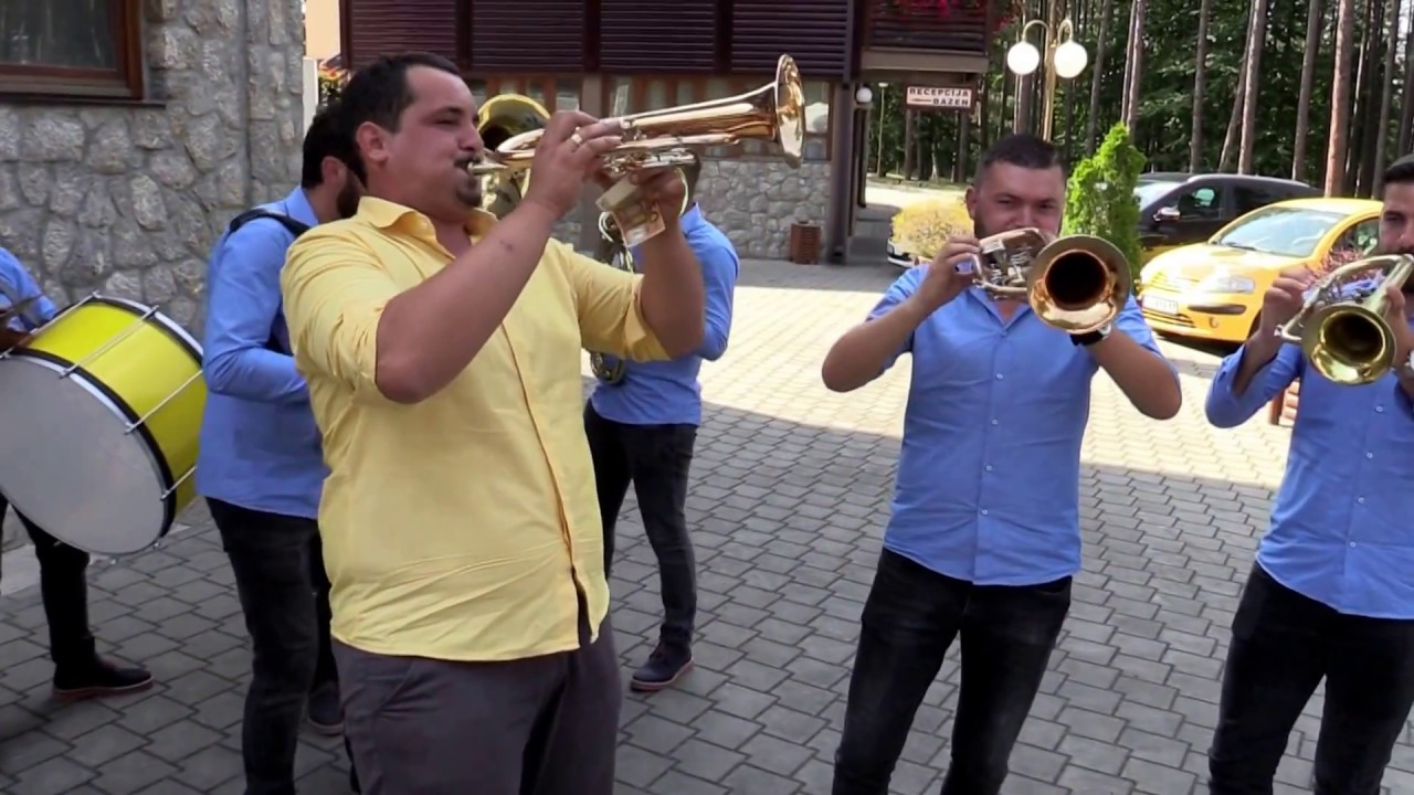 DEJAN LAZAREVIĆ - Ciganin sam al najlepši